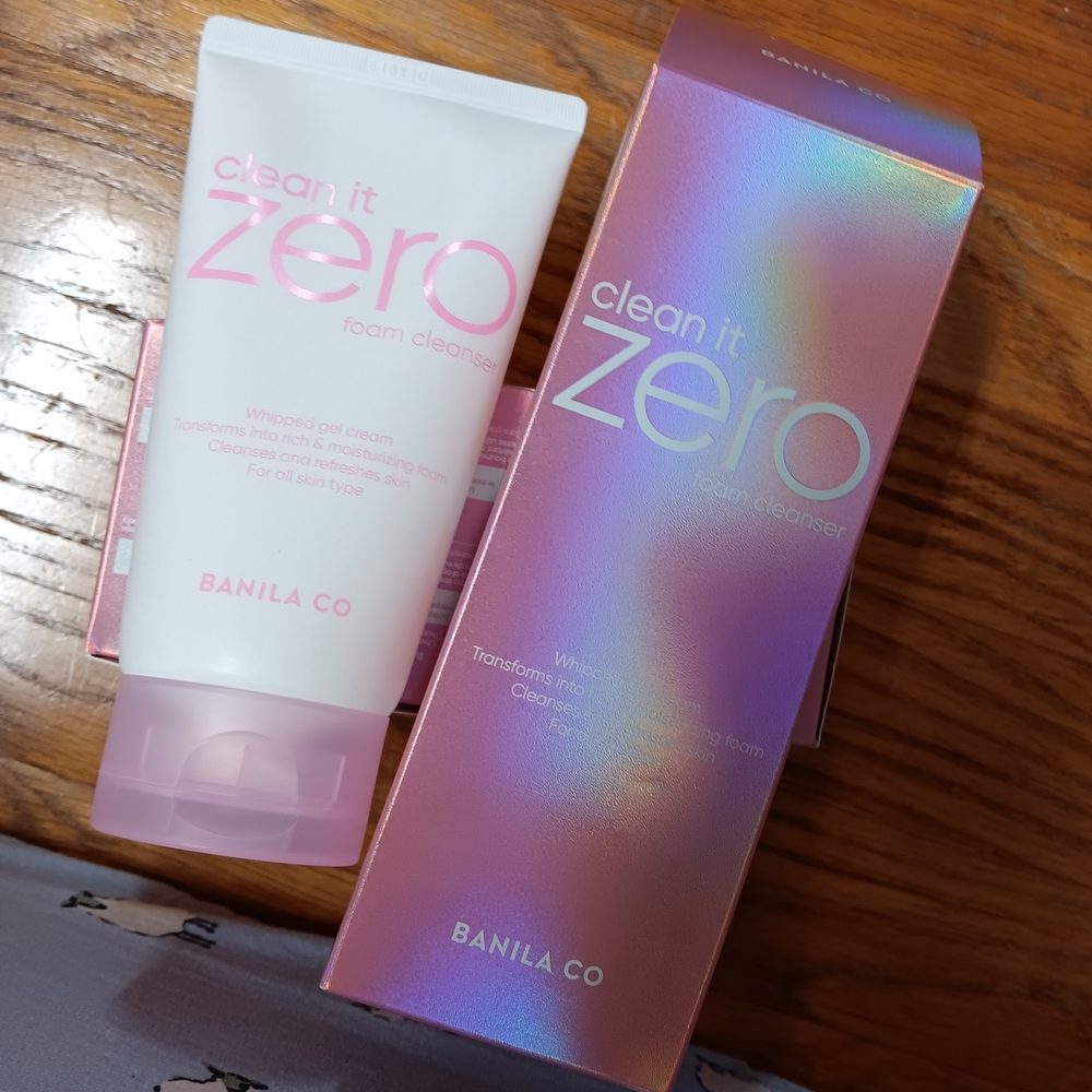Banila co Clean It Zero refreshing foam cleanser new 5.07fl oz PINK